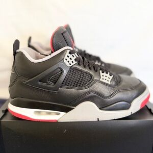 AUTHENTIC Jordan 4 Retro Bred Reimagined size 10.5 FV5029-006 2024 PRE-OWNED